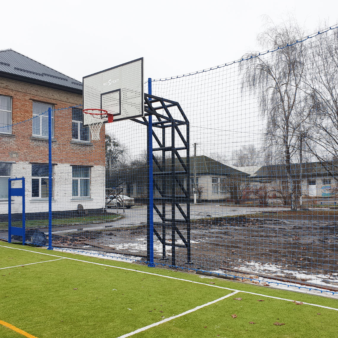 Баскетбольна стійка з щитом українського виробництва на замовлення Баскетбольна стійка з щитом українського виробництва на замовлення