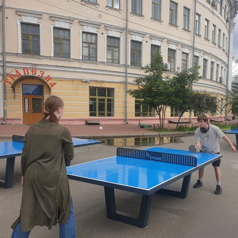 Тенісний стіл вуличний