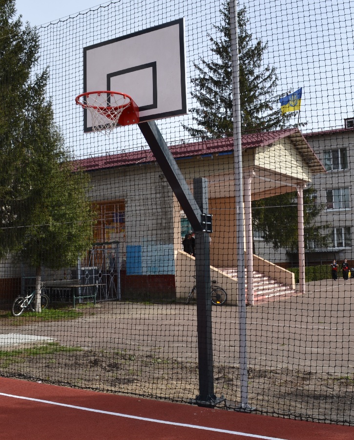 Стойка баскетбольная